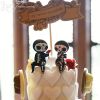 2pcs Sugar Head Doll, Resin Decoration Crafts Halloween Skull Couple Statue Resin Ornament,Valentine's Day, Room Decor, Home Decor,Halloween Room Deco